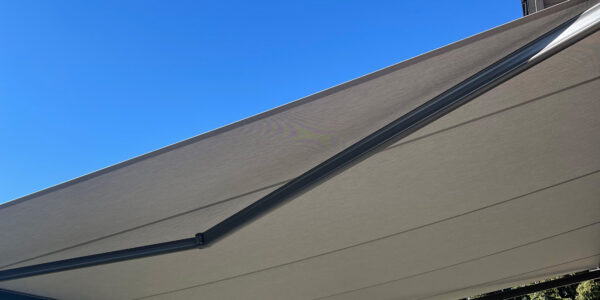 Kassettenmarkise "Tendabox" von Klaiber montiert in Matorf-Kirchheide von Streit Lemgo