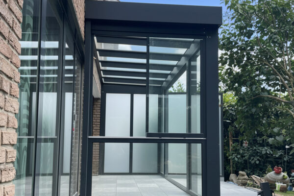 Terrassendach "SDL Acubis" von Solarlux montiert in Bielefeld von Streit Lemgo